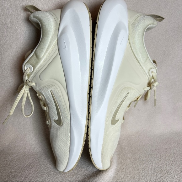 Nike In-Season TR 14 Training Sneakers Women’s 10 Coconut Milk - Picture 5 of 16